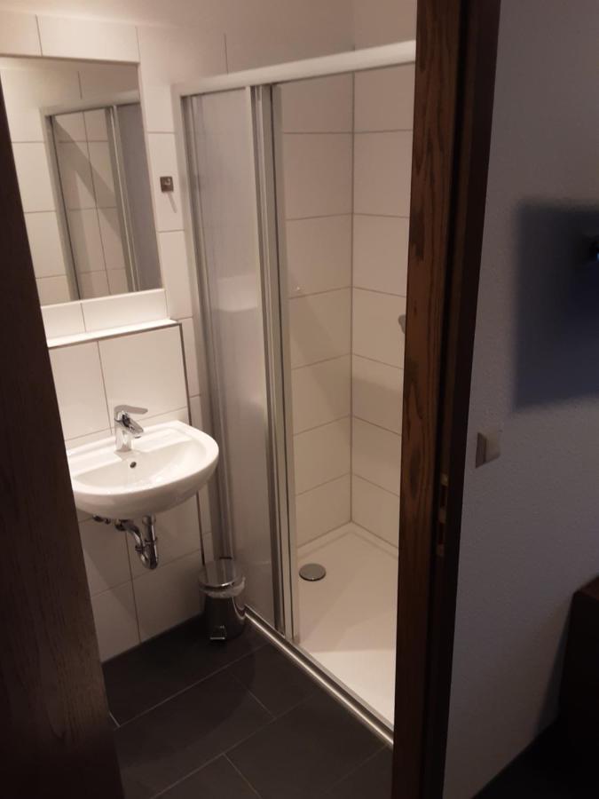 Goldener Anker Hotel Genthin Bagian luar foto