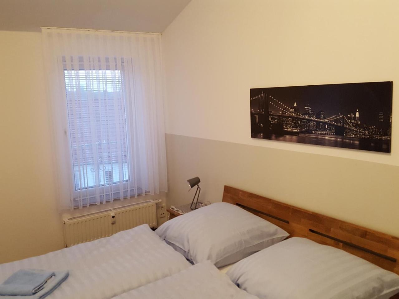 Goldener Anker Hotel Genthin Bagian luar foto