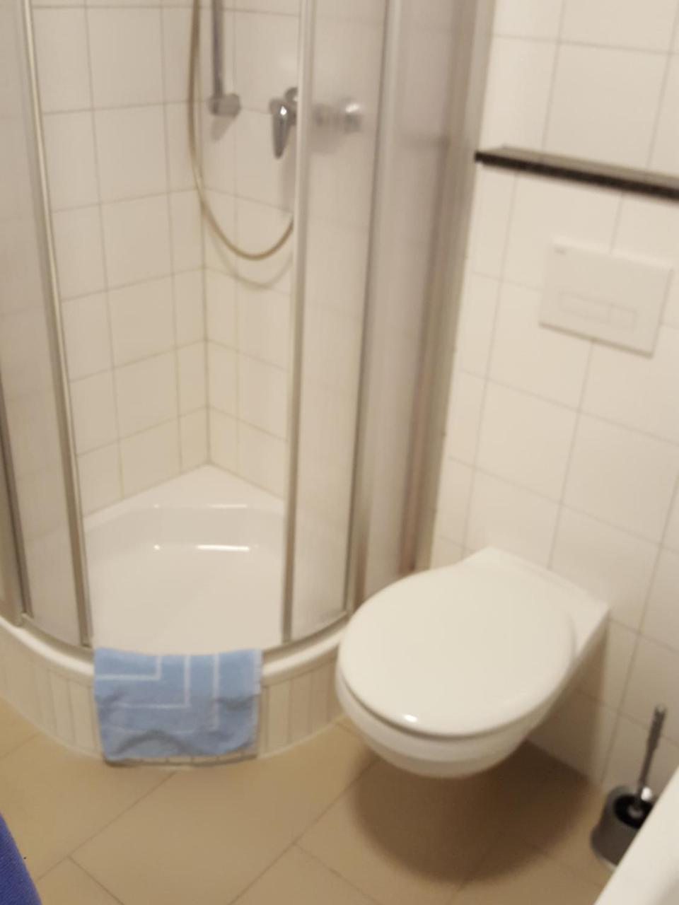 Goldener Anker Hotel Genthin Bagian luar foto